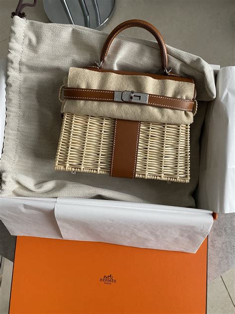 hermes picnic bag